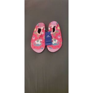 NEW IN PACKAGE WATELVES GIRLS WATER SHOES